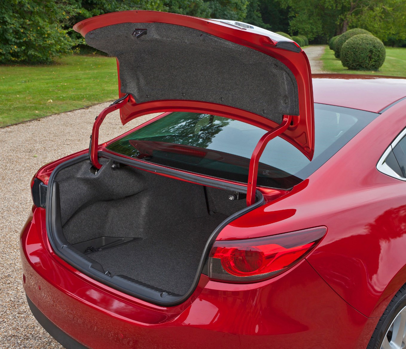 Mazda Practicality Boot Space Dimensions Parkers