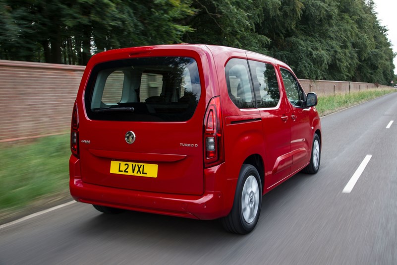 Vauxhall Combo Practicality Boot Space Dimensions Parkers