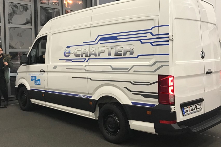 Vw E Crafter Electric Large Van Makes Uk Debut At Cv Show Parkers