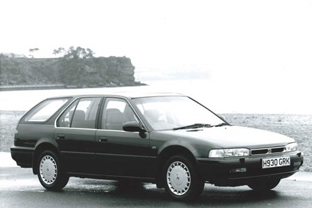 Honda Accord All You Need To Know Parkers Honda Accord Aerodeck Mk4 Front Three Quarter