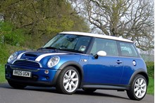 Mini Cooper S Hatchback 1 6 Jcw 3d Specs Dimensions Parkers