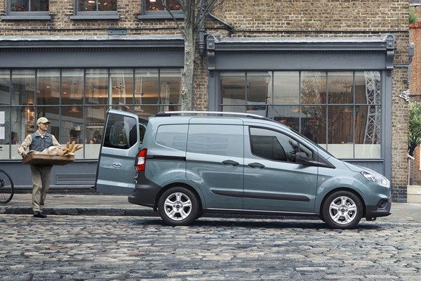 ford transit courier connect