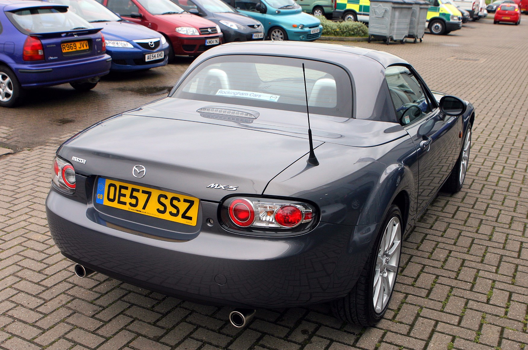 Mazda MX-5: new arrival | Parkers