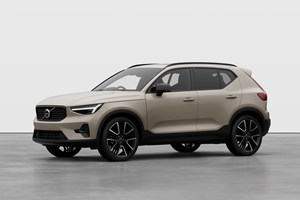 Volvo XC40 SUV (17 on) 2.0 B3P Ultra Dark 5dr Auto For Sale - Marshall Volvo Cambridge, Cambridge
