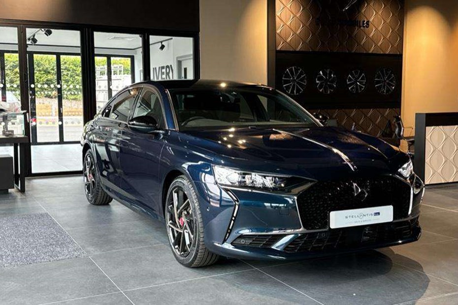 DS 9 Saloon (21 on) 1.6 E-TENSE 250 Performance Line + 4dr EAT8 For Sale - Stellantis &You Bristol Cribbs Causeway, Bristol