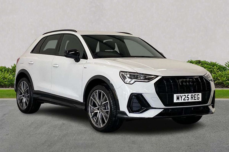 Audi Q3 SUV (18 on) 35 TFSI Black Edition 5dr S Tronic [Tech Pack] For Sale - Lookers Audi Farnborough, Farnborough