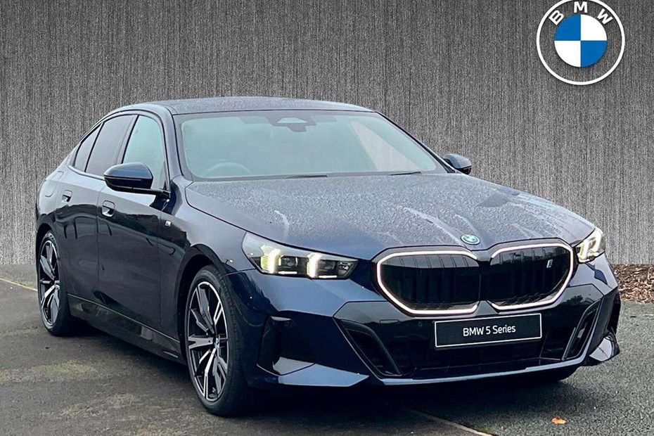 BMW i5 Touring (24 on) 250kW eDrive40 M Sport Pro 84kWh 4dr Auto For Sale - Lookers BMW Stoke, Stoke