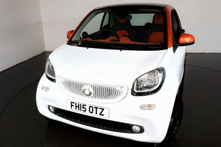 White Smart Fortwo cars for sale