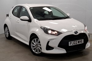 Toyota Yaris (20 on) 1.5 Hybrid Icon CVT 5d For Sale - Arnold Clark Peugeot (Kilmarnock), Kilmarnock