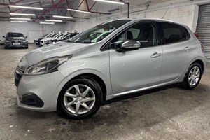 Peugeot 208 Hatchback (12-19) 1.2 PureTech Allure 5d For Sale - High Street Motor Group Ltd, Dewsbury