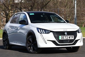 Peugeot e-208 Hatchback (19 on) GT Electric 50kWh 136 auto 5d For Sale - Arnold Clark Click & Collect Milton Keynes, Milton Keynes