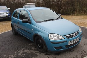 Vauxhall Corsa Hatchback (03-06) 1.2 16V Life 3d For Sale - Phoenix Car Centre, Winchester