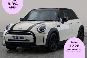 MINI Hatchback (14-24) 1.5 Cooper Exclusive 5dr Auto For Sale - Carsa Bradford, Bradford
