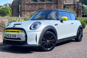 MINI Electric Hatch Hatchback (20 on) 135kW Cooper S 2 33kWh 3dr Auto For Sale - J Stuart & Co Ltd, Wirral