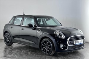 MINI Hatchback (14-24) Cooper Classic Steptronic with double clutch auto 5d For Sale - Car Planet Watford, Watford