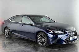 Lexus ES Saloon (19 on) 300h Takumi E-CVT auto 4d For Sale - Car Planet Watford, Watford