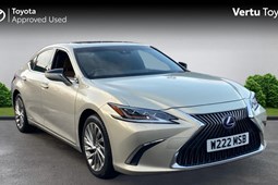 Lexus ES Saloon (19 on) 300h Takumi E-CVT auto 4d For Sale - Vertu Toyota Leicester, Leicester