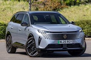 Peugeot e-5008 SUV (24 on) 157kW GT 73kWh 5dr Auto For Sale - Arnold Clark Wallsend Citroen / Peugeot / Jeep, Wallsend
