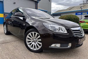 Vauxhall Insignia Hatchback (09-17) 2.0 CDTi 4x4 Elite (160bhp) 5d Auto For Sale - Bedford Specialist Cars, Bedford