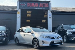 Toyota Auris Touring Sports (13-19) 1.8 VVTi Hybrid Icon+ 5d CVT Auto For Sale - Duman Autos, Livingston