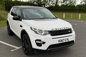 Land Rover Discovery Sport (15 on) 2.0 TD4 (180bhp) HSE Black 5d Auto For Sale - The Essex Car Group, Leaden Roding