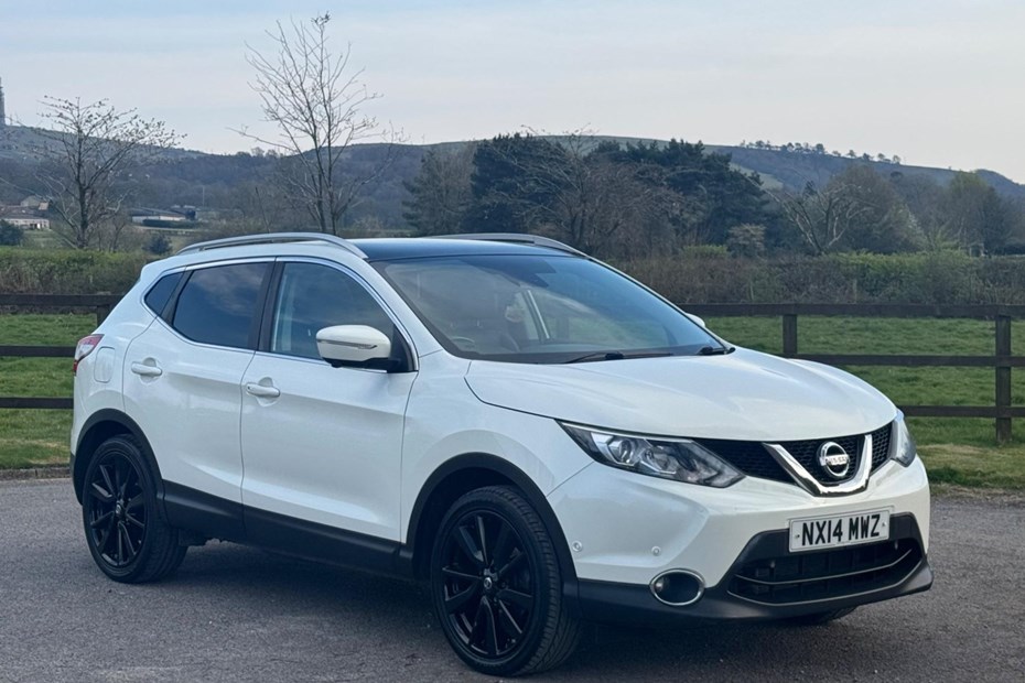 Nissan Qashqai (14-21) 1.2 DiG-T Tekna 5d For Sale - HKO Vehicles Ltd, Congleton