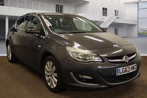 Vauxhall Astra Hatchback (09-15) 2.0 CDTi 16V ecoFLEX Elite 5d For Sale - The Car Centre, Hengoed