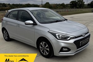 Hyundai i20 Hatchback (15-20) SE 1.2 MPi 84PS 5d For Sale - JMR MOTOR GROUP LTD, Loughton