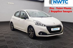 Peugeot 208 Hatchback (12-19) Active Design Lime Yellow 1.2 PureTech 82 5d For Sale - Northwest Trade Centre Lancaster, Morecambe