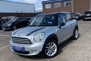 MINI Countryman (10-17) 1.6 Cooper 5d Auto For Sale - St Michaels Garage Millen Road, Sittingbourne