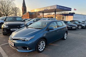 Toyota Auris (12-19) 1.2T Business Edition 5d For Sale - The Garrison Garage, Aldershot