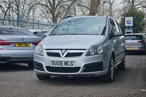 Vauxhall Zafira (05-14) 1.6i Expression 5d For Sale - Innosource Cars Ltd, Gerrards Cross