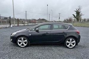 Vauxhall Astra Hatchback (09-15) 1.7 CDTi 16V SRi 5d For Sale - Signature Cars Of Portadown, Craigavon