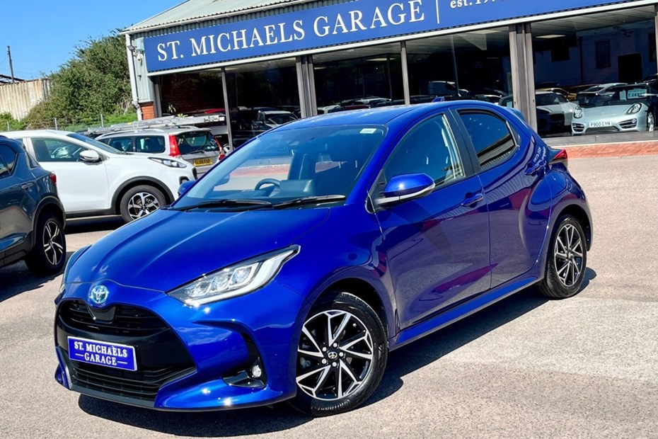 Toyota Yaris (20 on) 1.5 Hybrid Design CVT 5d For Sale - St Michaels Garage Sittingbourne, Sittingbourne