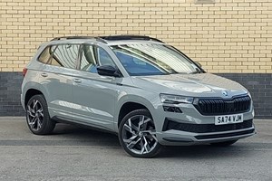 Skoda Karoq SUV (17 on) 1.5 TSI Sportline 5dr DSG For Sale - Arnold Clark Huddersfield Fiat / Abarth / Jeep / Alfa Romeo, Huddersfield
