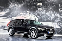 Volvo V90 Cross Country (17 on) Pro D5 PowerPulse AWD auto 5d For Sale - Max Motors 2 Ltd, Peterborough, Orton Southgate