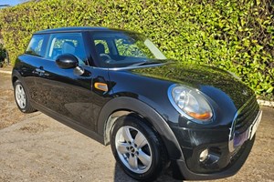 MINI Hatchback (14-24) 1.5 Cooper Hatchback 3d For Sale - Dave Fox Car Sales, Stone