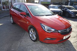 Vauxhall Astra Sports Tourer (16-21) 1.4T 16V (150bhp) SRi Nav 5d Auto For Sale - Mayesbrook Motors, Barking