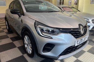 Renault Captur (20 on) 1.0 TCE 90 Iconic 5d For Sale - Garth Motor Sales, Conwy