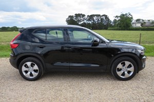 Volvo XC40 SUV (17 on) Momentum T3 FWD (04/19-) 5d For Sale - M&M Automotive, Lymington