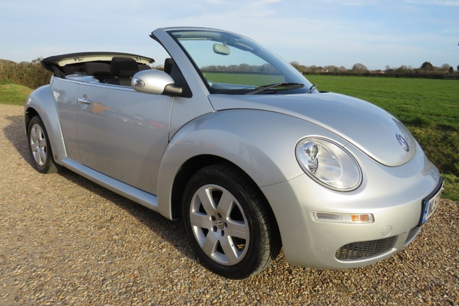 Volkswagen Beetle Cabriolet (03-10) 1.6 Luna 2d For Sale - M&M Automotive, Lymington