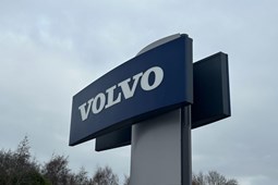 Volvo XC60 SUV (17 on) Momentum B5 (P) AWD auto 5d For Sale - Stoneacre Newcastle Volvo, Newcastle-Upon-Tyne