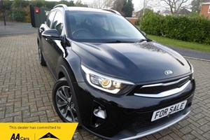 Kia Stonic SUV (17 on) 2 1.4 MPi 98bhp ISG 5d For Sale - Lower Street Garage, Rugby