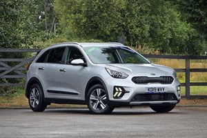 Kia Niro SUV (16-22) 2 1.6 GDi 1.56kWh lithium-ion 139bhp DCT auto Self-Charging Hybrid 5d For Sale - Hollins Hill Cars, Baildon