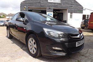 Vauxhall Astra Hatchback (09-15) 1.6i 16V Design 5d For Sale - Sea View Car Centre, Poole