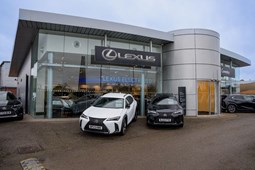 Lexus UX SUV (18 on) 300h 2.0 F-Sport Takumi 5dr CVT For Sale - Listers Lexus Coventry, Coventry