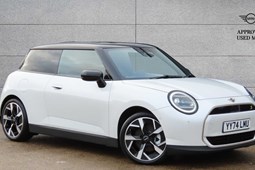 MINI Cooper Electric Hatchback (24 on) 160kW SE Exclusive 54kWh 3dr Auto For Sale - Stratstone MINI Hull, Hull