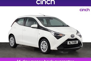 Toyota Aygo (14-22) X-Play (with Toyota Safety Sense) 1.0 VVT-i (05/2018 on) 5d For Sale - cinch, Online Retailer