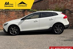 Volvo V40 Cross Country (13-19) D2 Cross Country Lux 5d For Sale - Hutton Bros, York