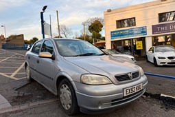 Vauxhall Astra Hatchback (98-05) 1.6i 16V LS 5d For Sale - The Drivers Gallery Ltd, Wellesbourne